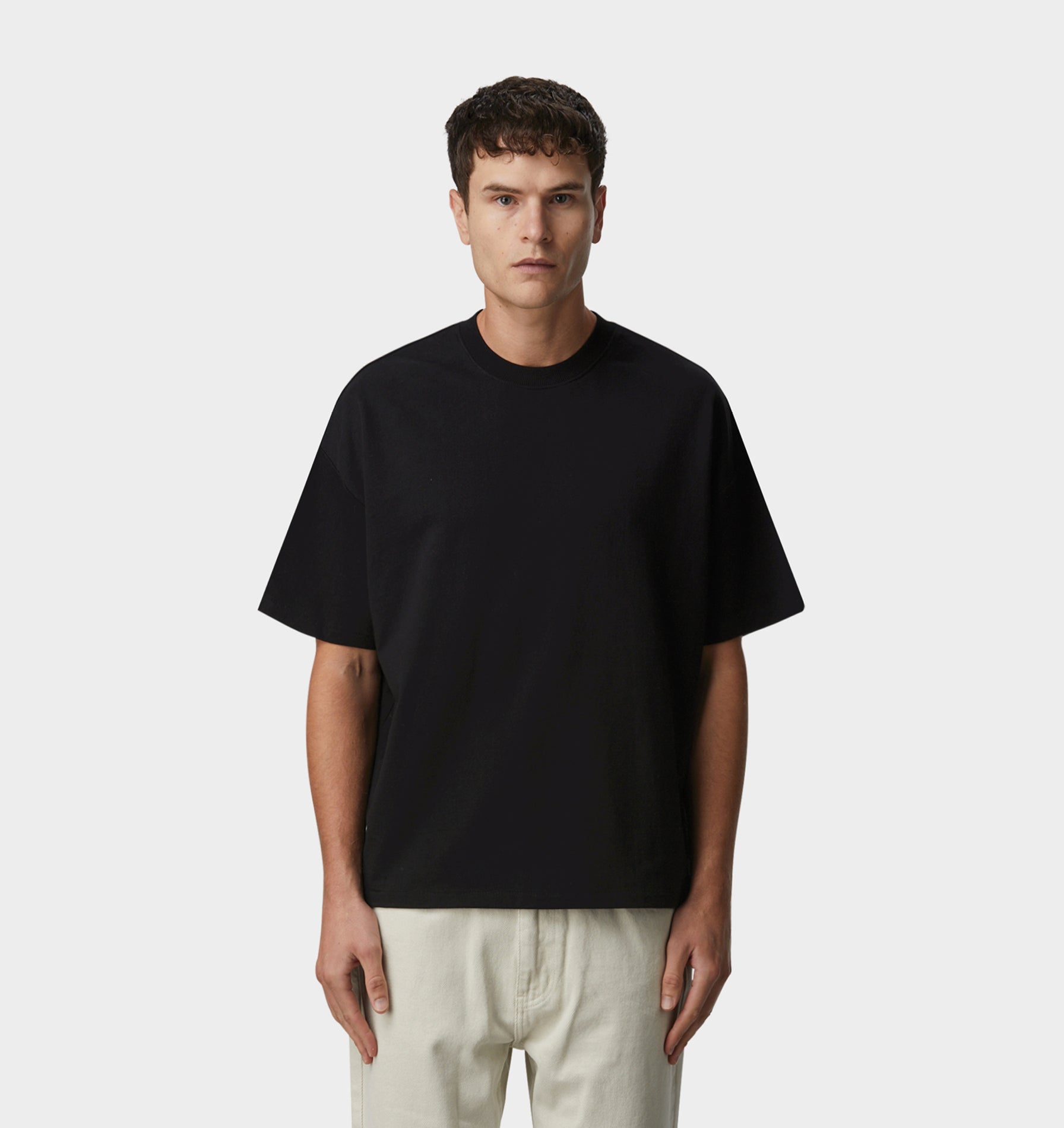 Heavy Lewi Tee - Black