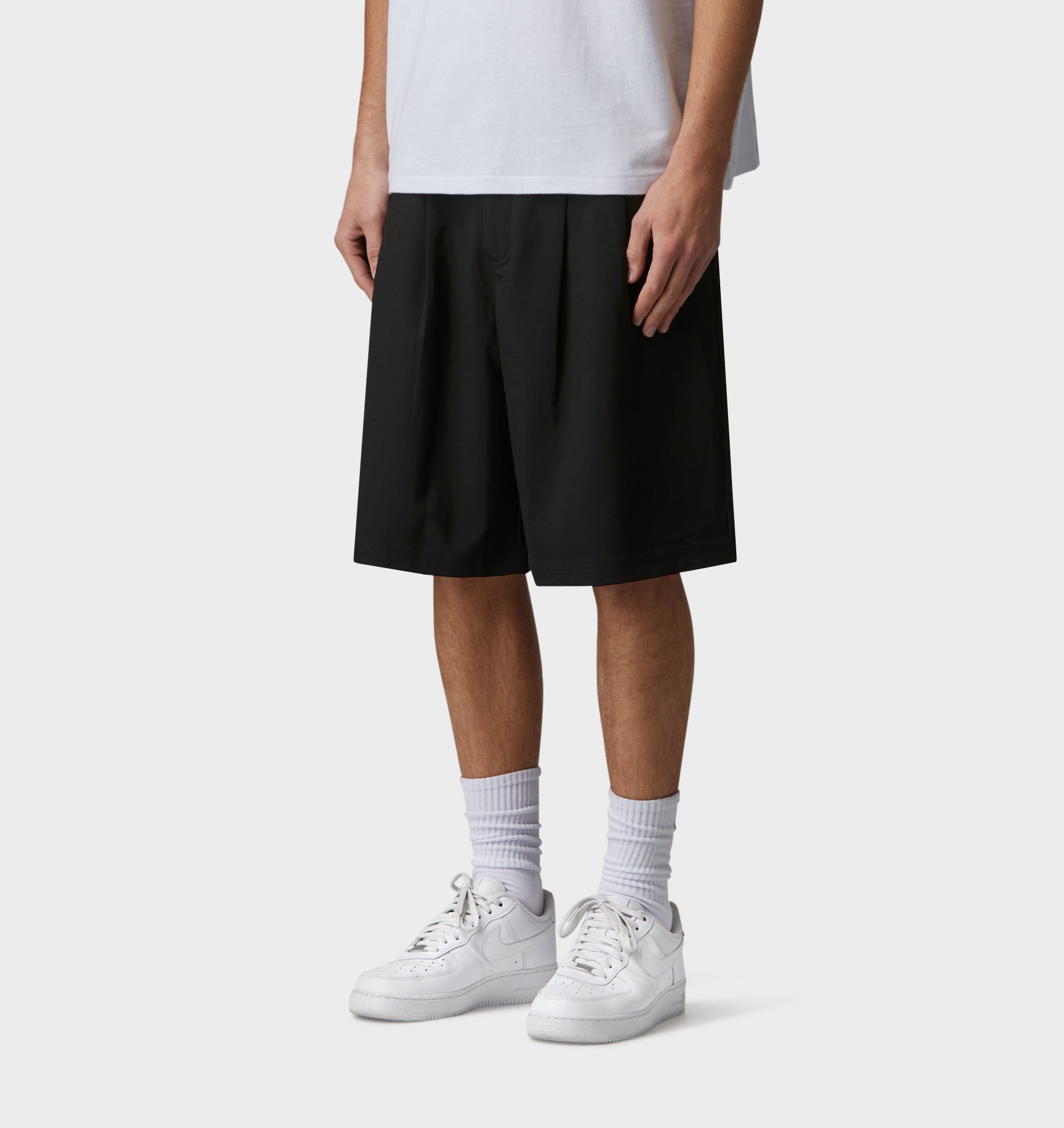 Alby Pleated Short - Black