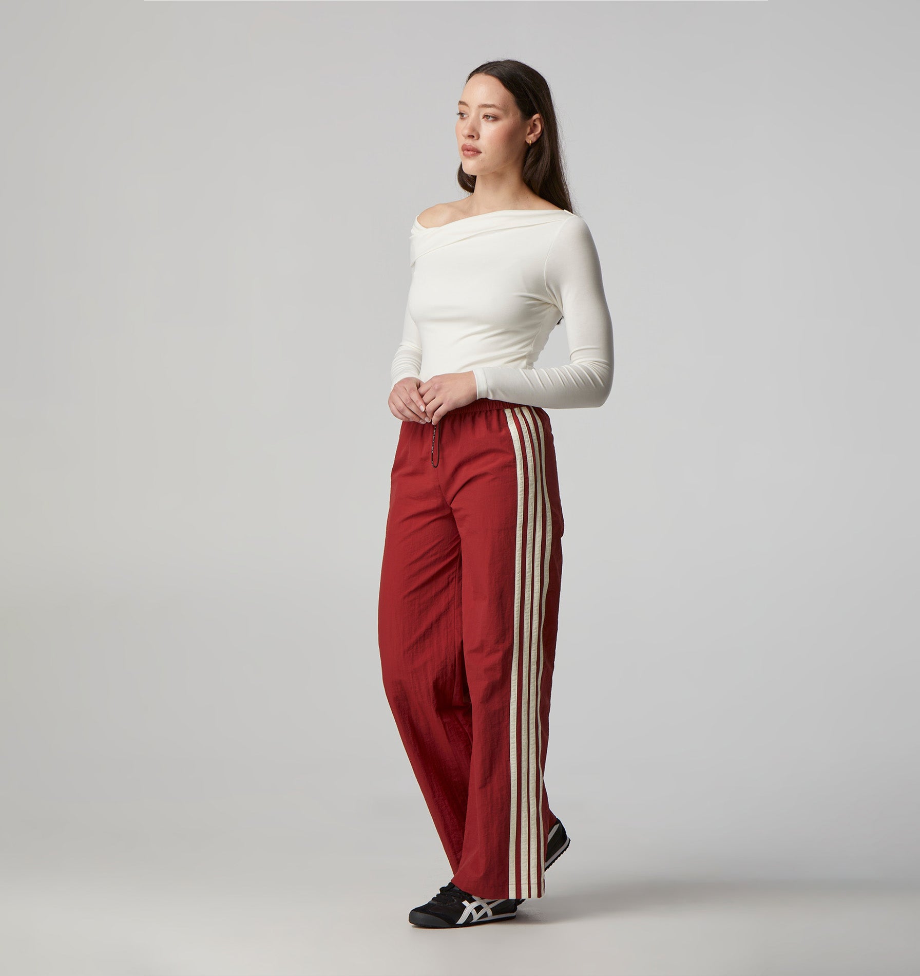 Carrie Tech Pants - Burgundy