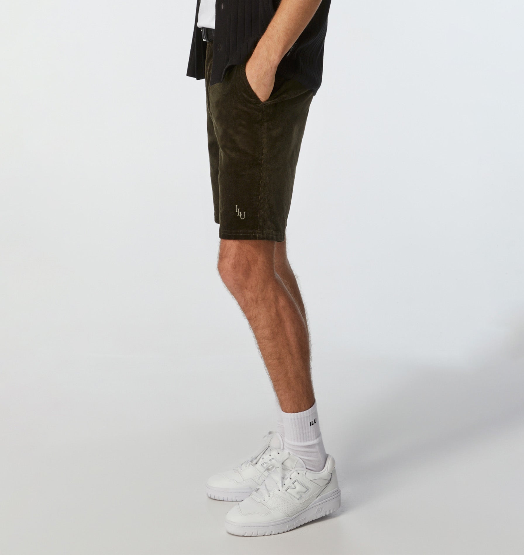 Cord Staple Short - Moss Green