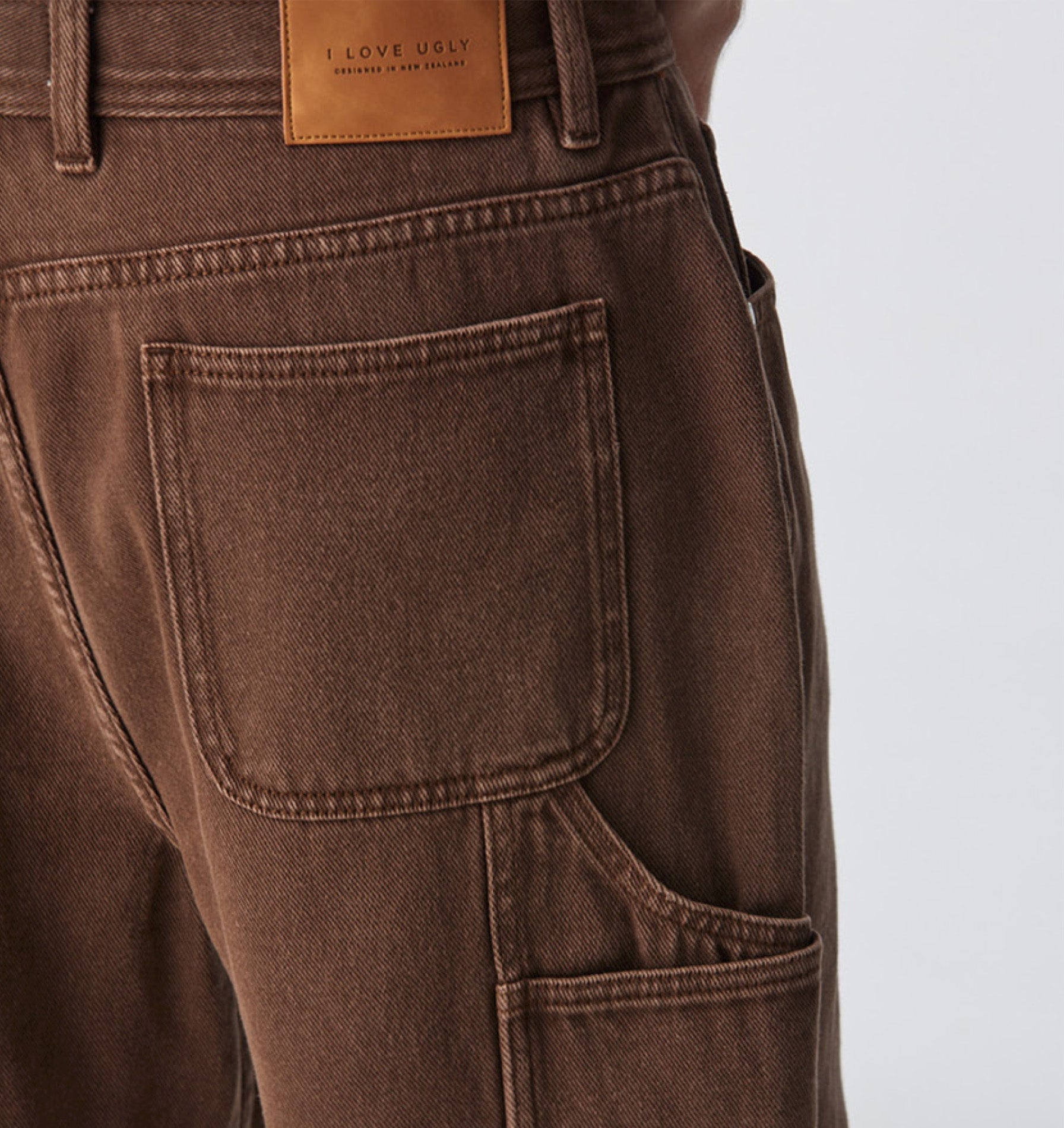 Clean Carpenter Short - Brown