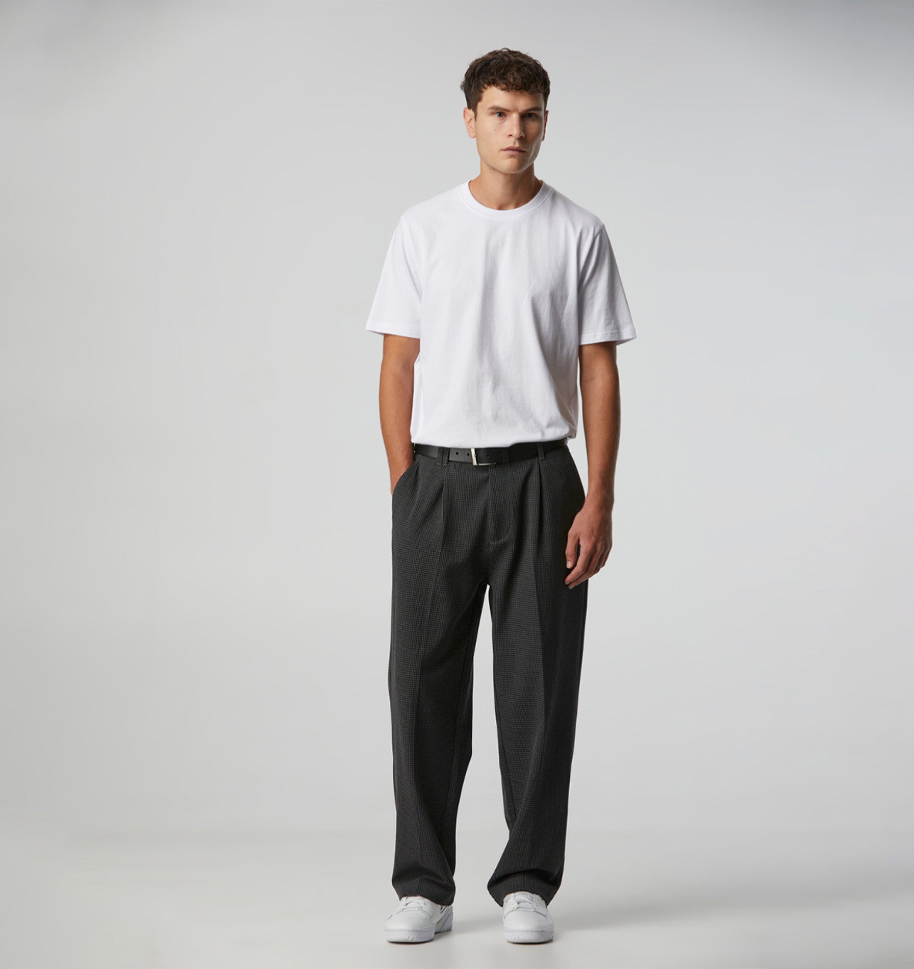 Winston Pant - Charcoal Houndstooth