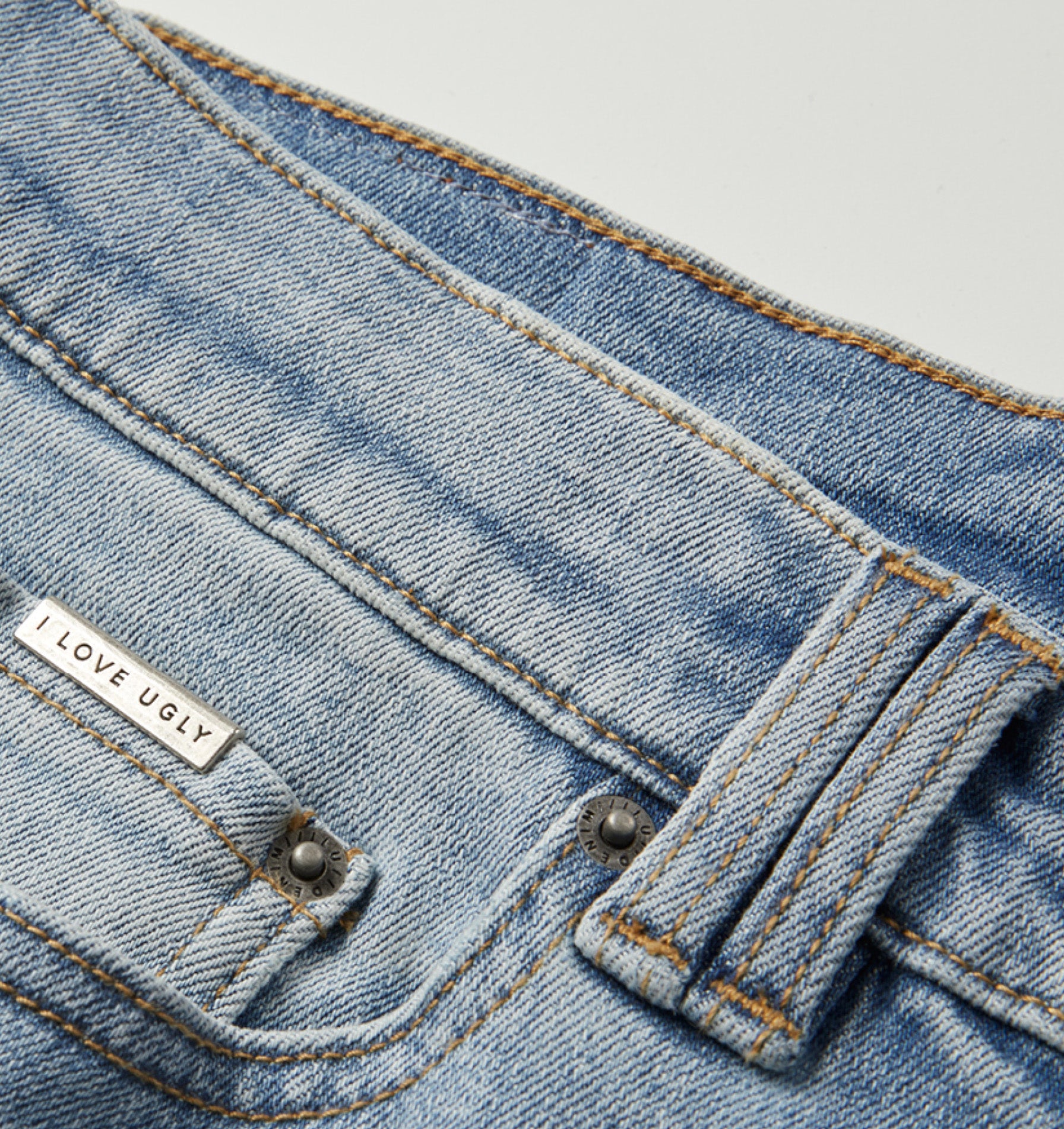 Cropped 90s Denim - Faded Blue